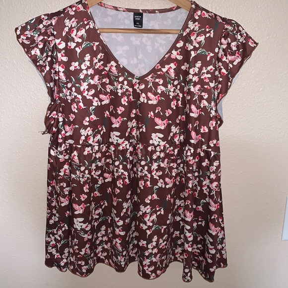SHEIN LUNE Plus Allover Floral Print Ruffle Trim Batwing Sleeve Peplum Tee - Picture 1 of 4